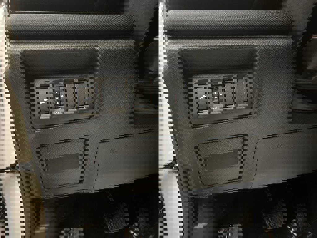 Certified 2025 Subaru Legacy Premium image 16