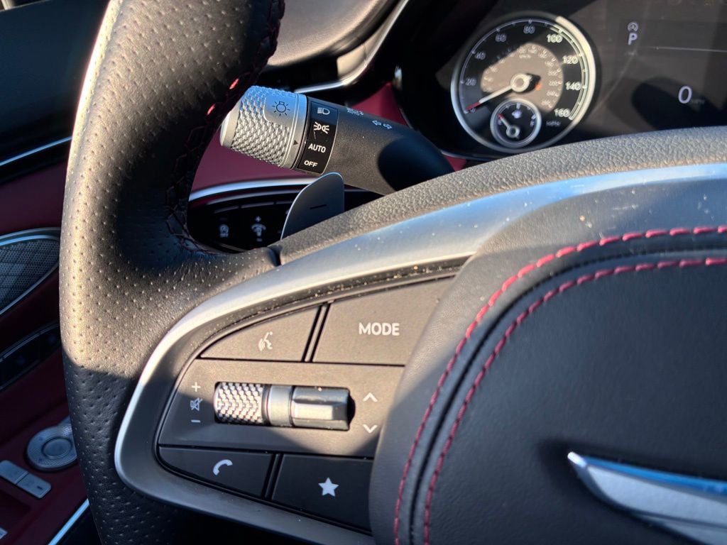 Used 2025 Genesis GV70 3.5T Sport image 30