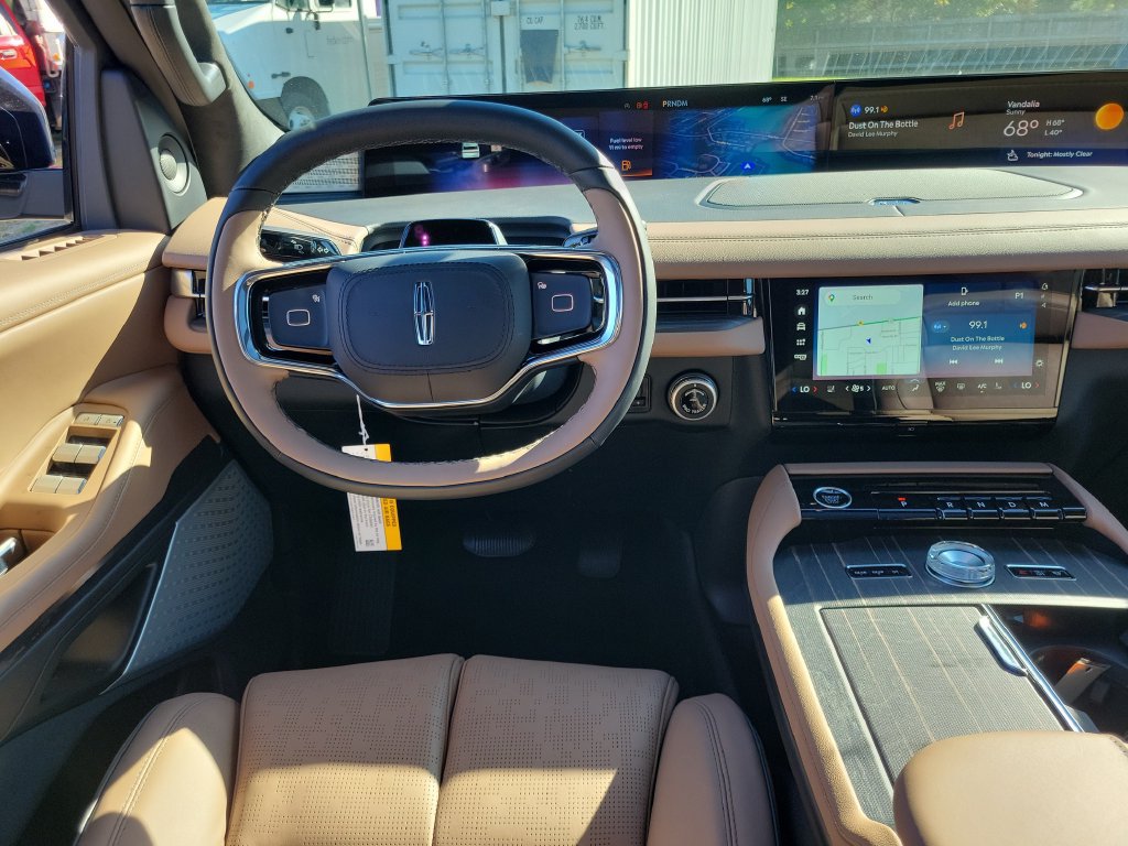 New 2027 Lincoln Navigator L Black Label AWD/4WD image 12
