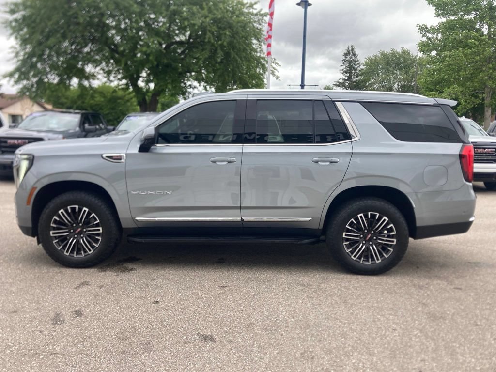 Used 2025 GMC Yukon Elevation AWD/4WD image 8