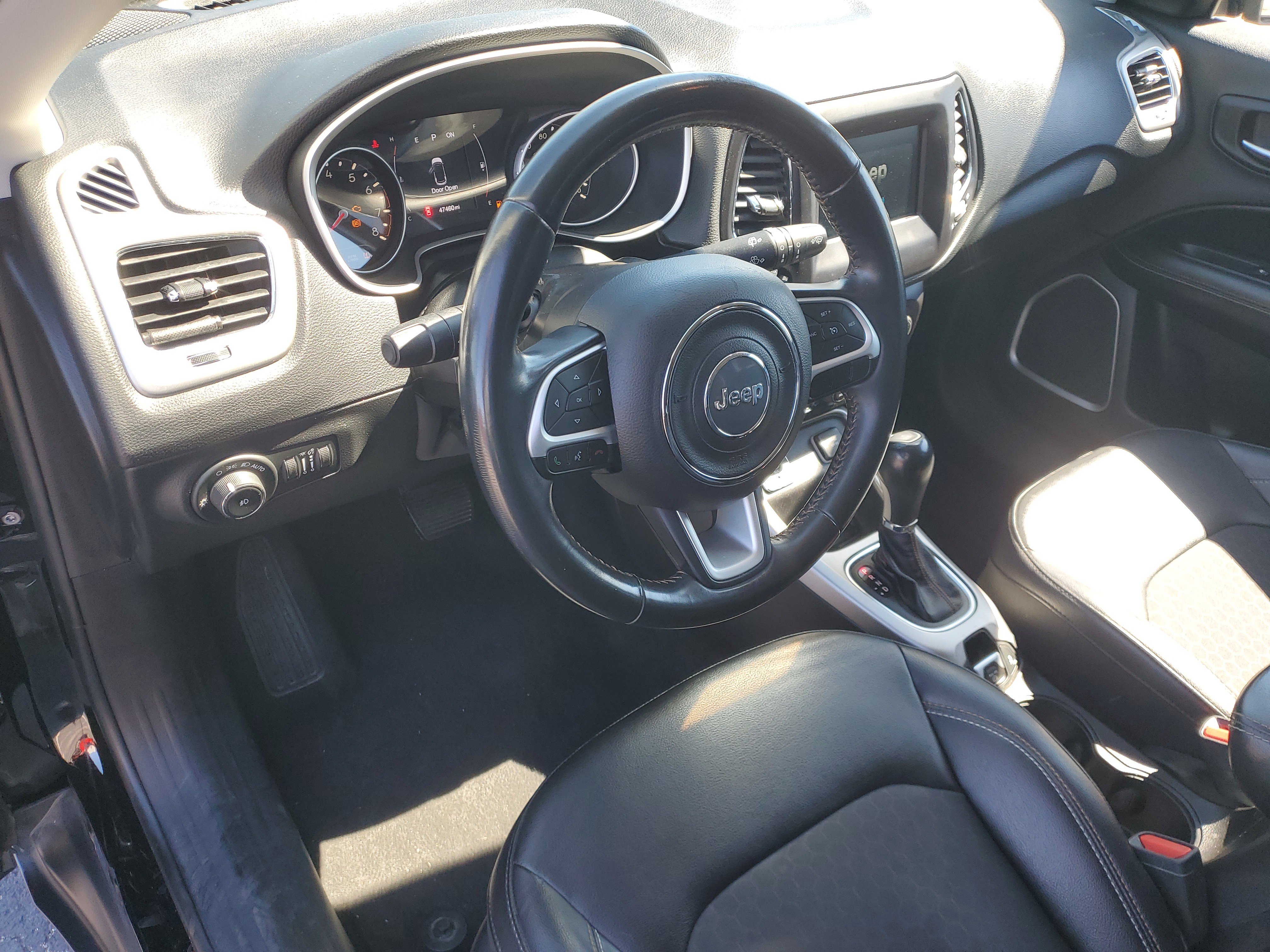 Used 2019 Jeep Compass Latitude image 12