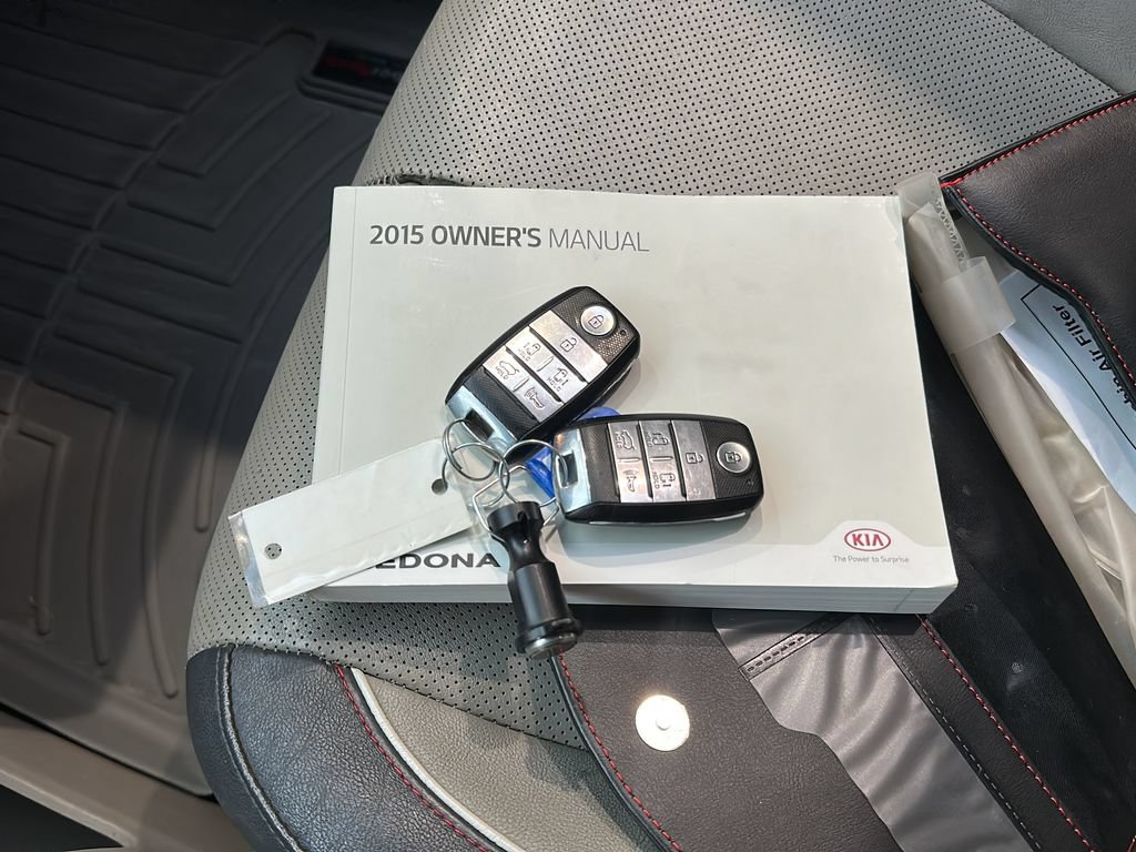 Used 2015 Kia Sedona EX FWD image 34
