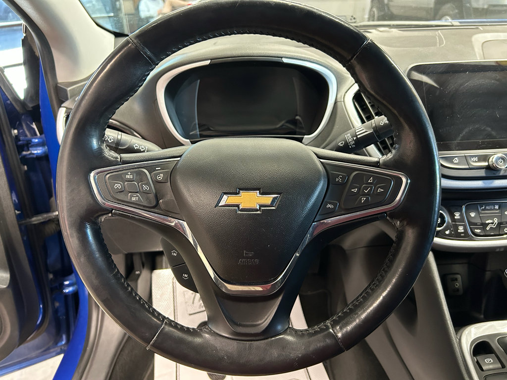 Used 2017 Chevrolet Volt LT w/ Comfort Package FWD image 9