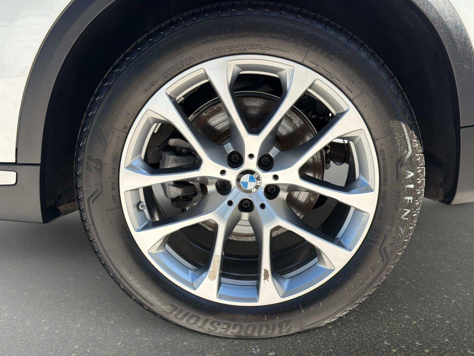 Used 2025 BMW X5 xDrive40i AWD/4WD image 18