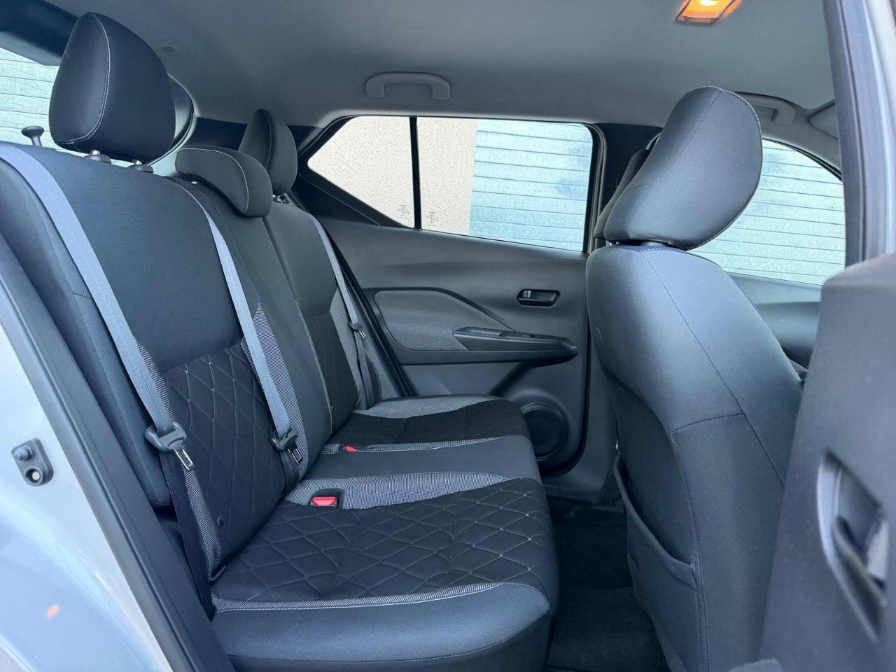 Used 2019 Nissan Kicks S image 24