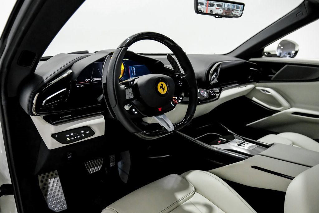 Used 2025 Ferrari Purosangue image 5