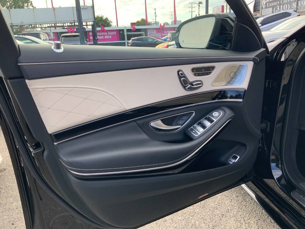 Used 2017 Mercedes-Benz S 550 Sedan image 12