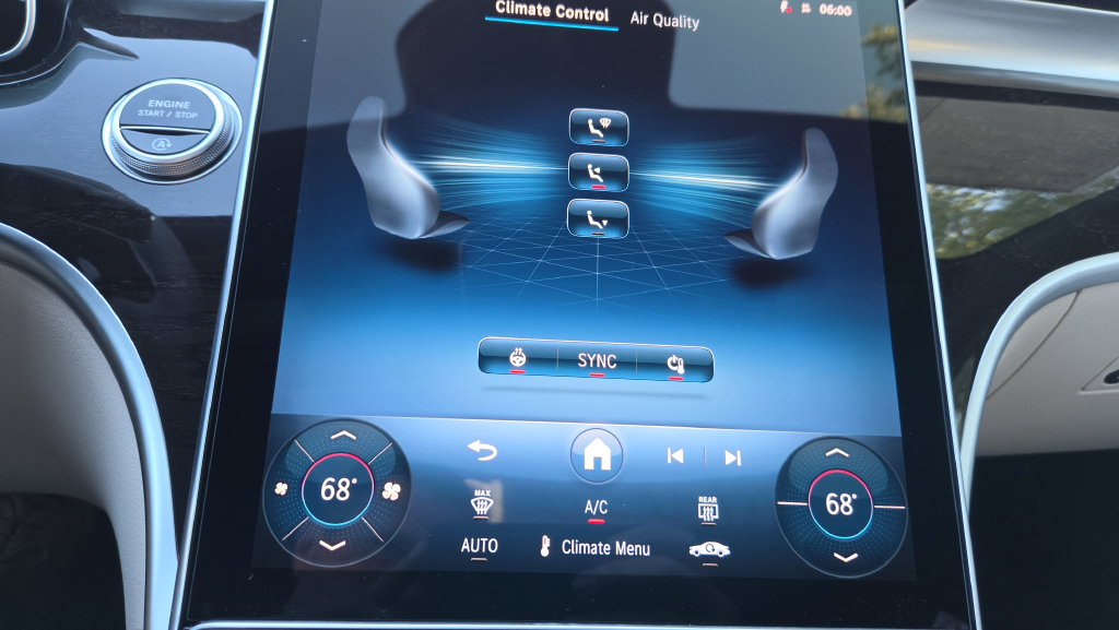 New 2026 Mercedes-Benz C 300 4MATIC Sedan image 12