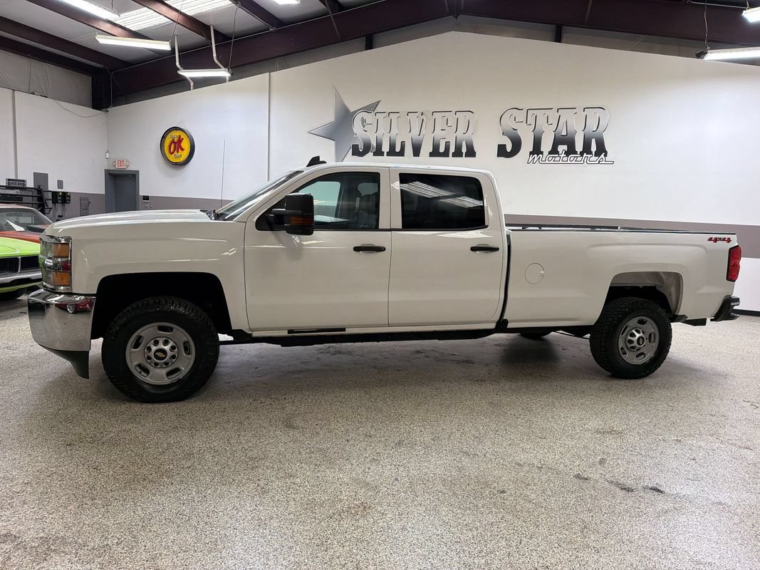 Used 2019 Chevrolet Silverado 2500 W/T w/ WT Convenience Package AWD/4WD image 2