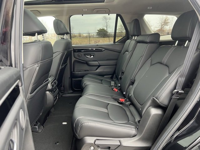 New 2025 Honda Pilot Touring image 29