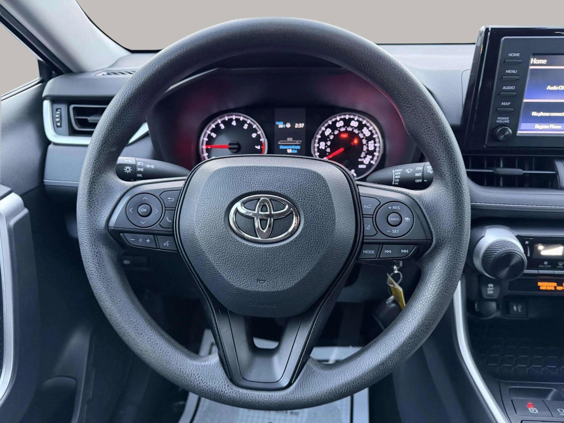 Used 2019 Toyota RAV4 LE image 26