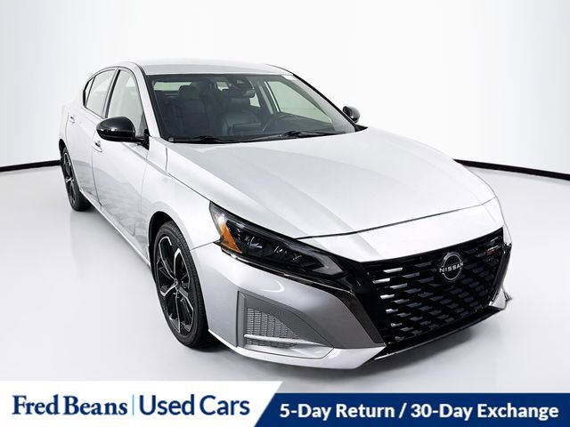 Used 2024 Nissan Altima 2.5 SR
