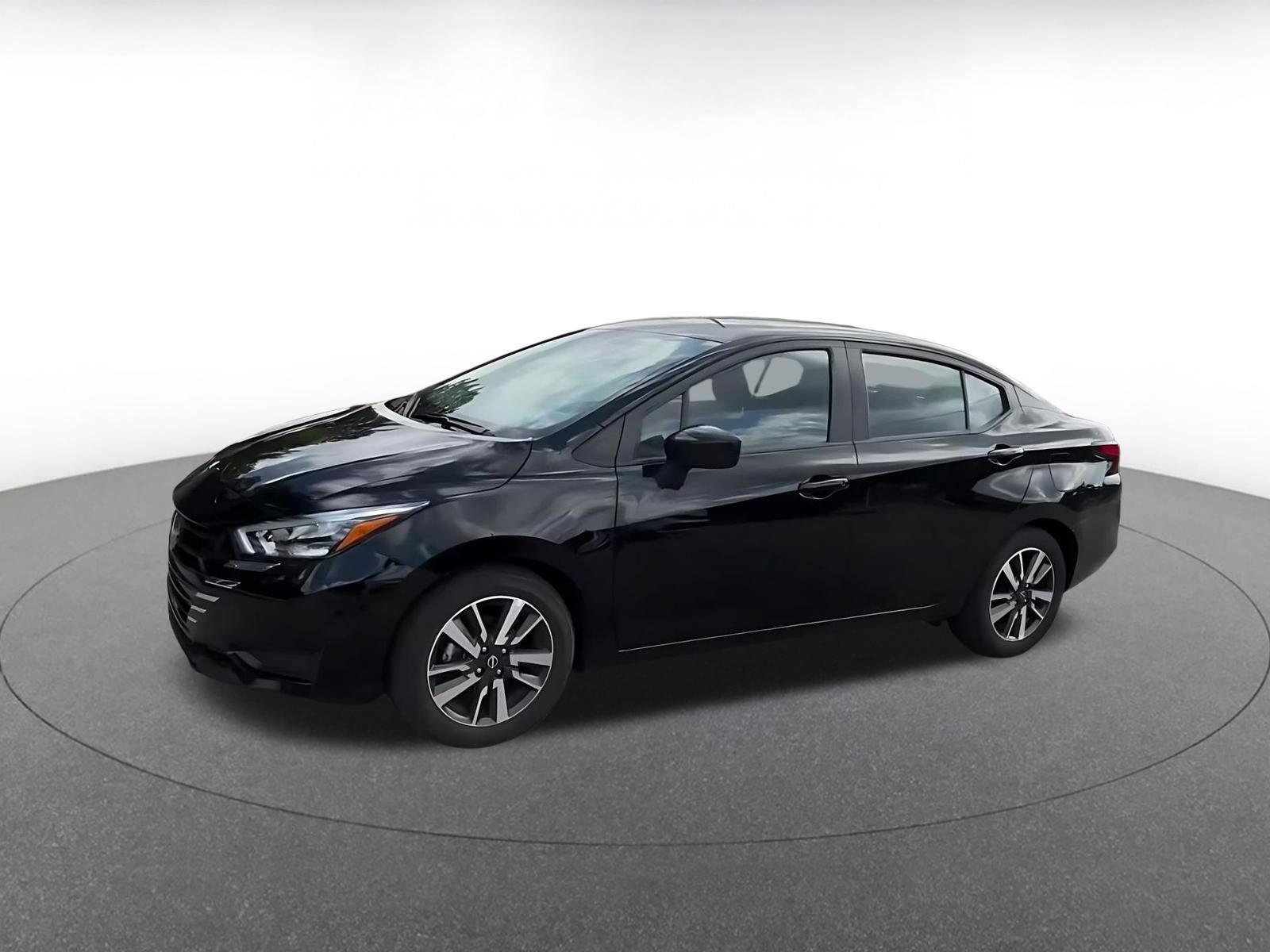Used 2025 Nissan Versa SV FWD image 8