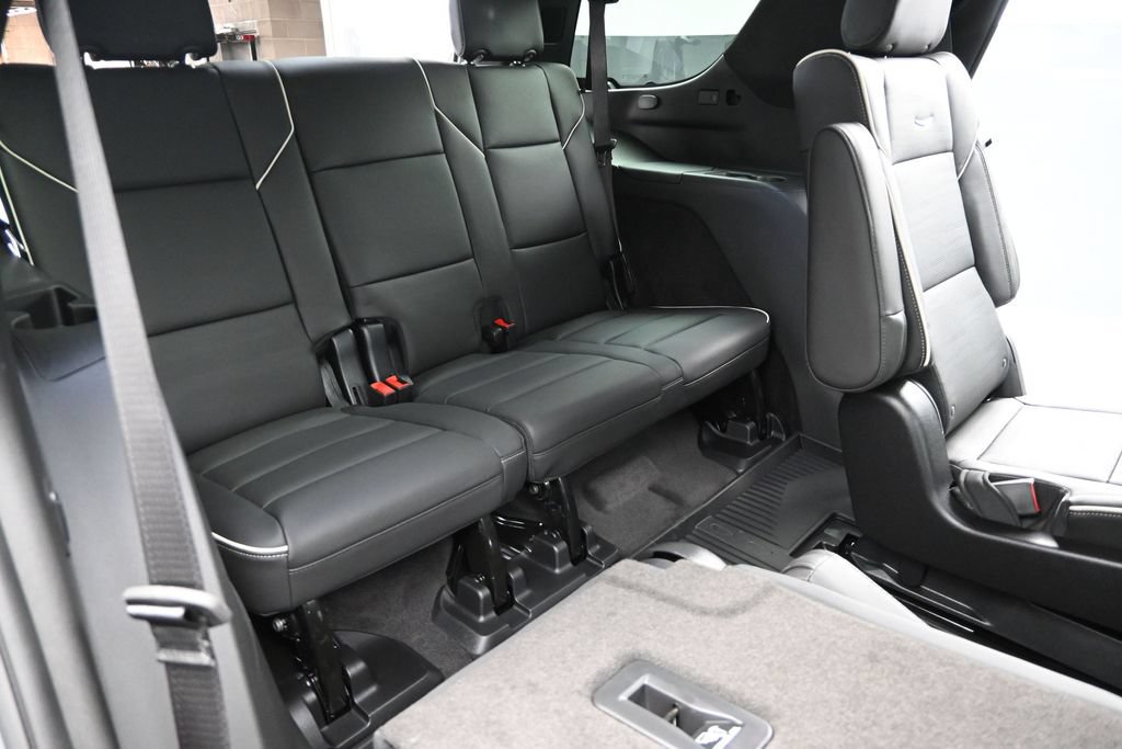 New 2026 Cadillac Escalade Sport w/ LPO, ONYX Package AWD/4WD image 18