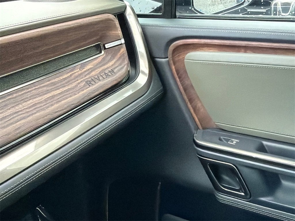 Used 2022 Rivian R1T Adventure image 35