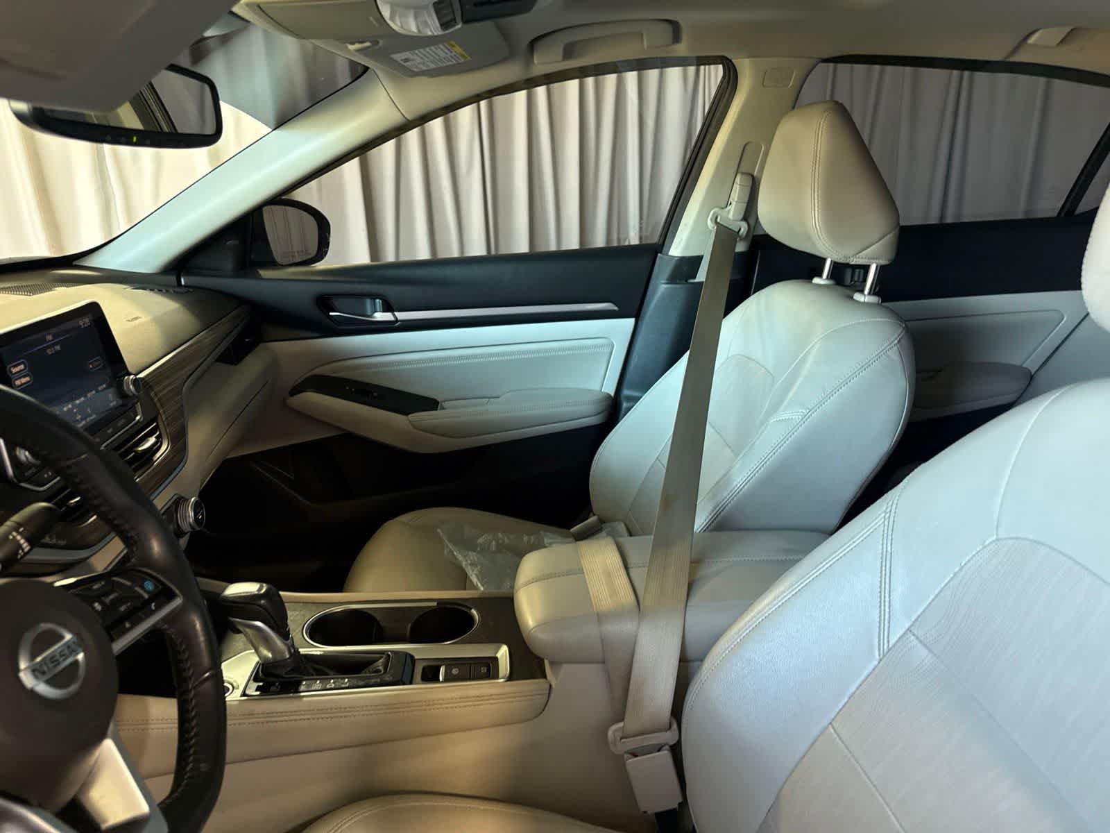 Used 2019 Nissan Altima 2.5 SL FWD image 21