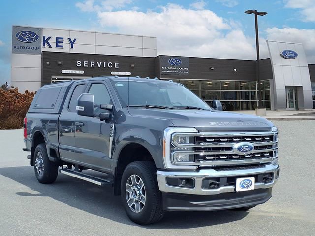 Used 2023 Ford F250 Lariat w/ Snow Plow Prep Package image 3