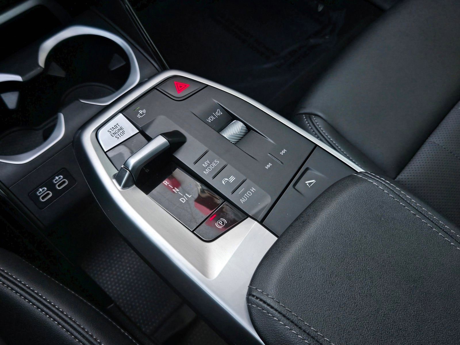 Used 2025 BMW X1 xDrive28i image 18