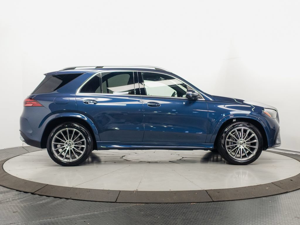 Used 2025 Mercedes-Benz GLE 450e 4MATIC w/ AMG Line Exterior image 33
