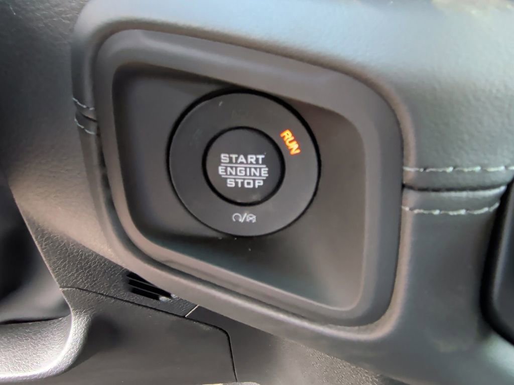 New 2025 Jeep Gladiator Sport AWD/4WD image 22