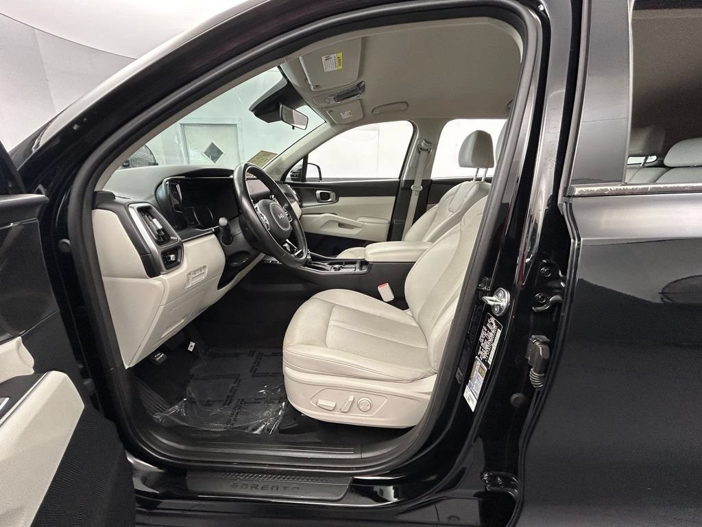 Used 2023 Kia Sorento S FWD image 50