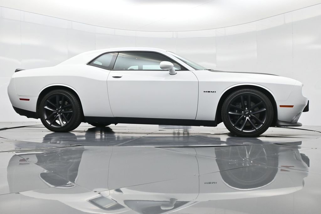 Used 2021 Dodge Challenger R/T w/ Performance Handling Group image 53