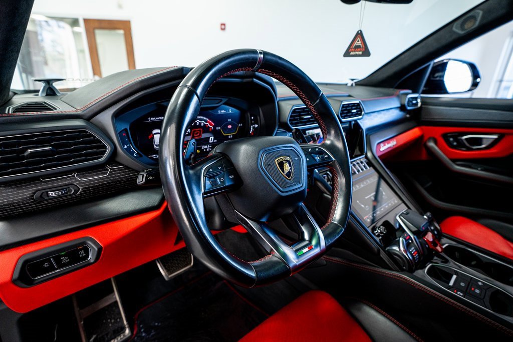Used 2021 Lamborghini Urus image 40