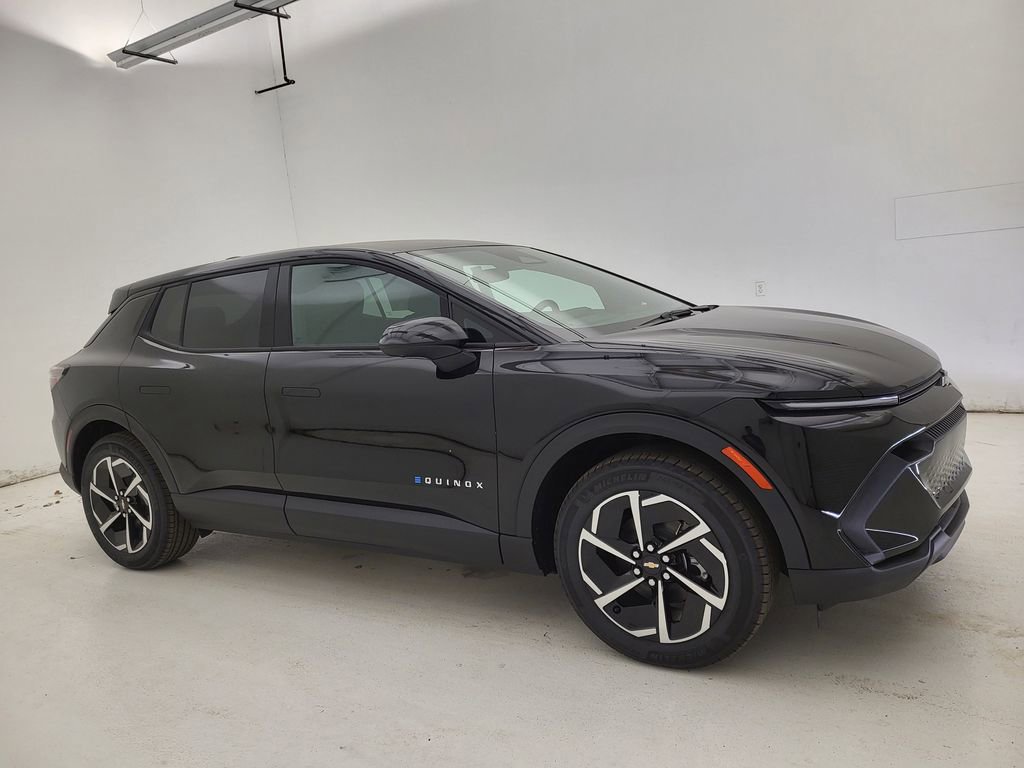 New 2026 Chevrolet Equinox EV LT image 1