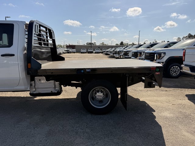 New 2025 GMC Sierra 3500 Pro w/ Convenience Package image 3