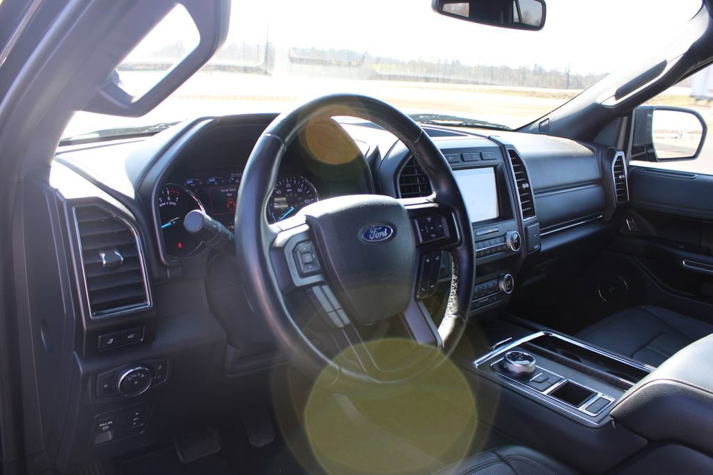 Used 2019 Ford Expedition Limited w/ Equipment Group 301A image 23