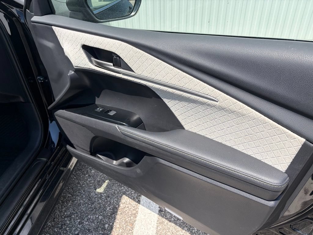 Used 2025 Toyota Camry XLE AWD/4WD image 26