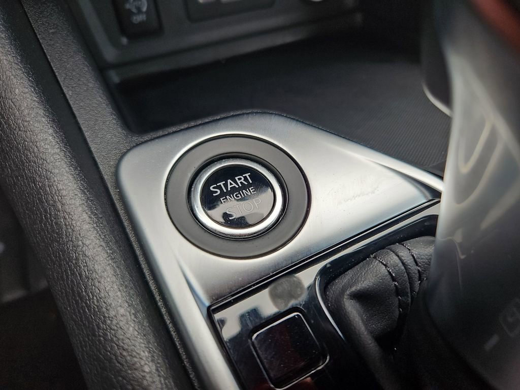 Used 2025 Nissan Sentra SV FWD image 19