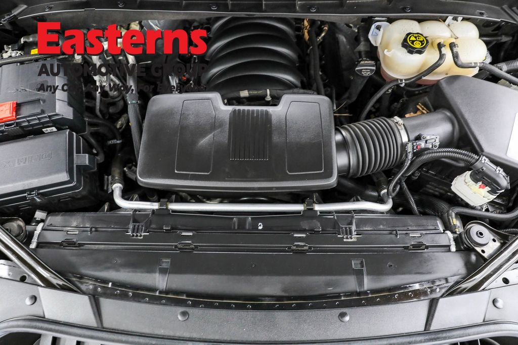 Used 2024 Chevrolet Suburban Premier RWD image 7