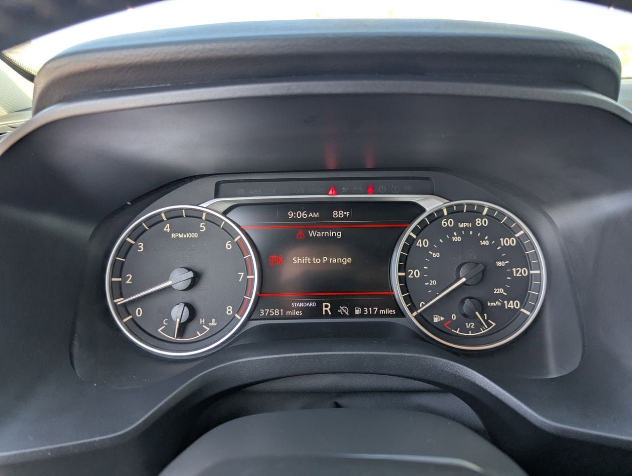 Certified 2025 Nissan Rogue SV FWD image 28