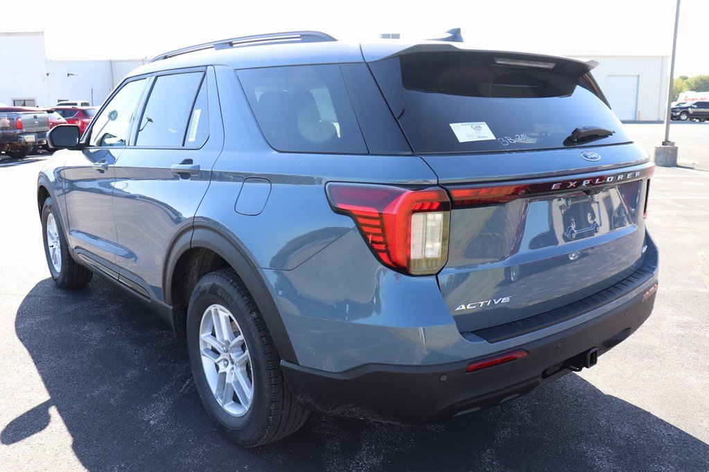 New 2026 Ford Explorer Active image 9