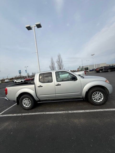 Used 2016 Nissan Frontier SV w/ SV Value Truck Package image 3