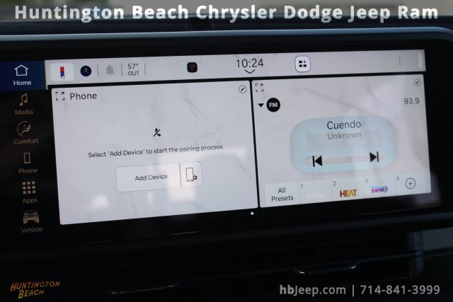 Used 2025 Jeep Gladiator Sport image 32
