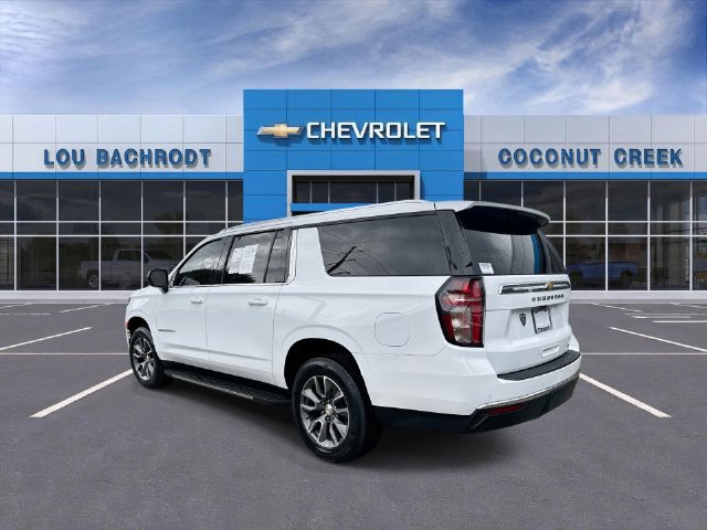 Used 2024 Chevrolet Suburban LT RWD image 6