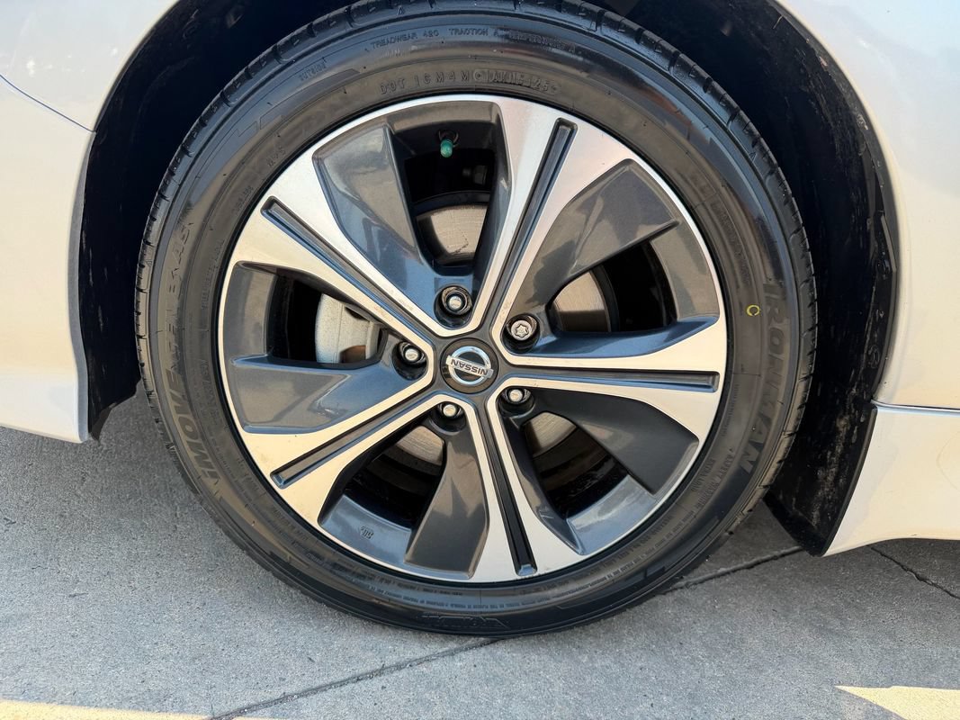 Used 2022 Nissan Leaf SV FWD image 42