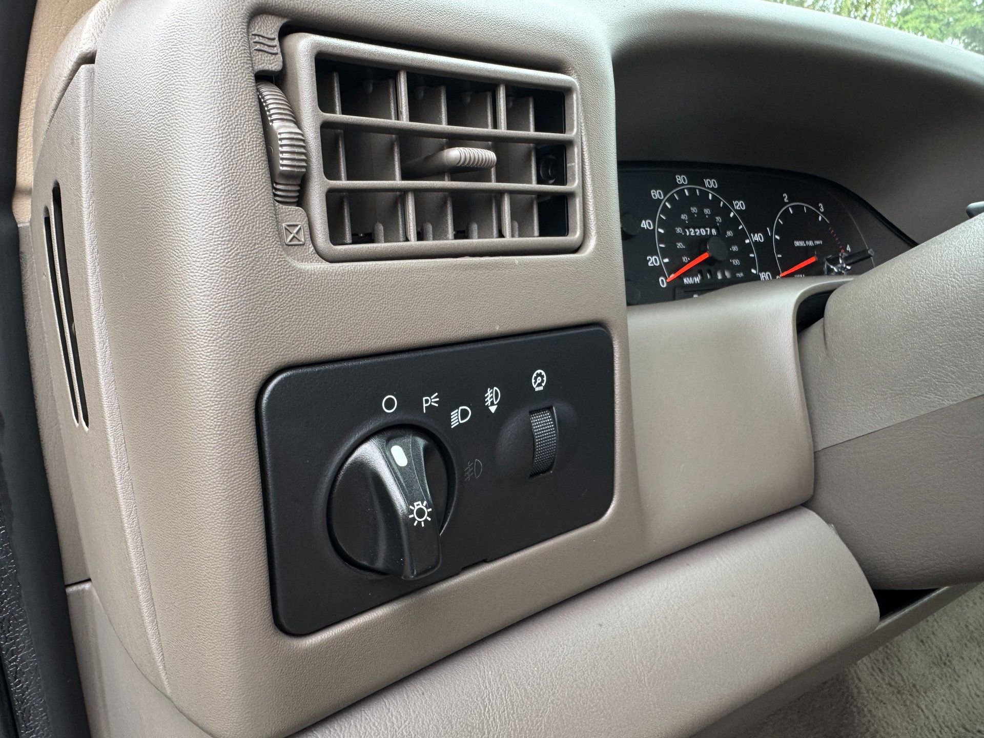 Used 2001 Ford F350 Lariat image 77