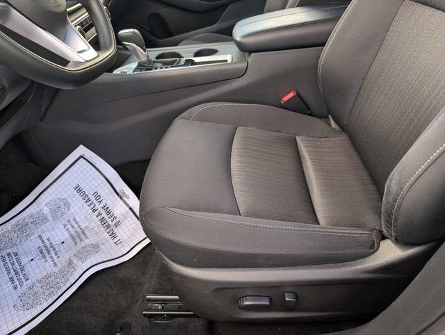 Certified 2025 Nissan Altima 2.5 SV FWD image 22