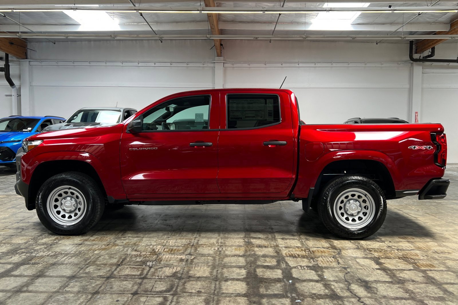 New 2025 Chevrolet Colorado W/T image 7