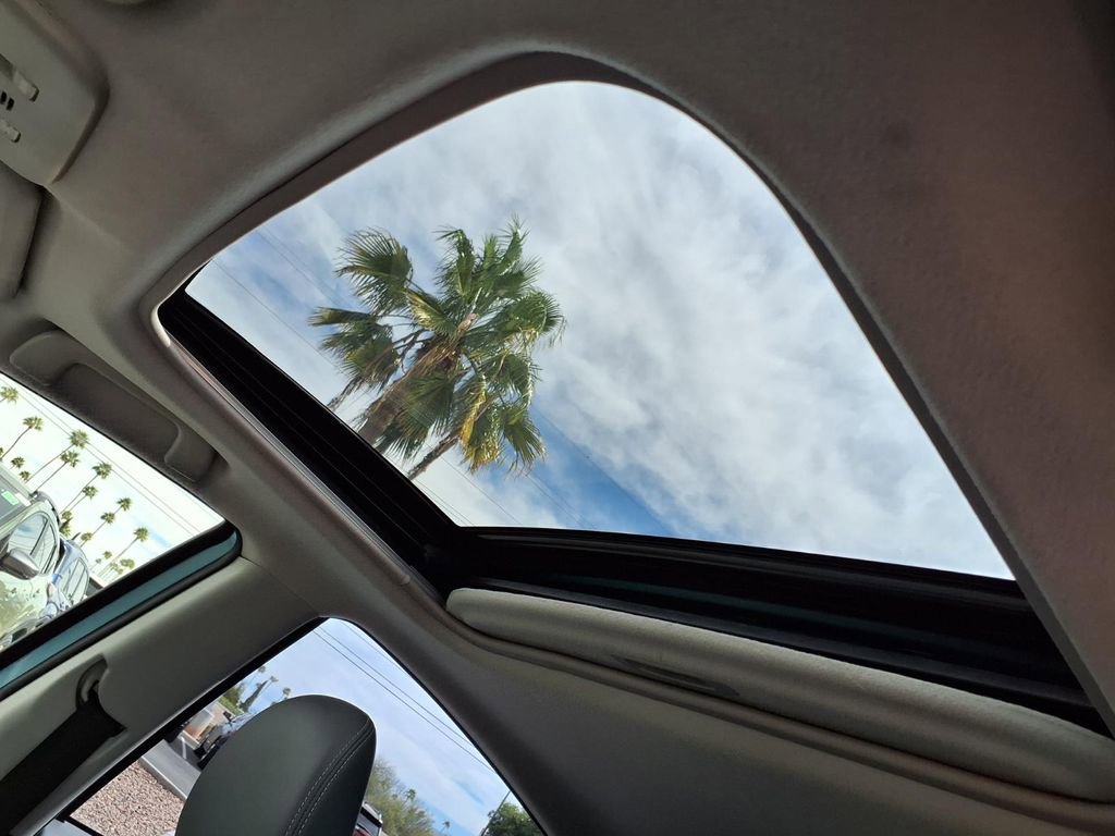 Used 2012 Toyota Prius C Four image 3