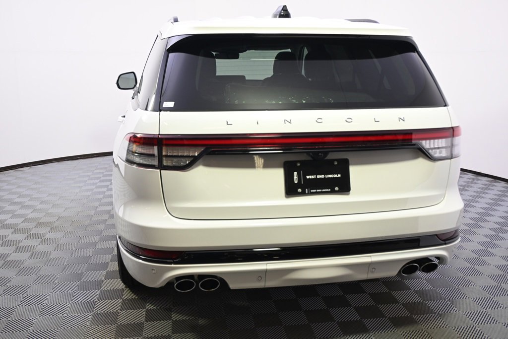 New 2026 Lincoln Aviator Reserve image 4
