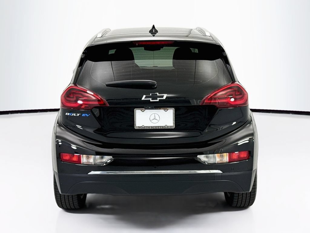Used 2019 Chevrolet Bolt Premier w/ Infotainment Package FWD image 6