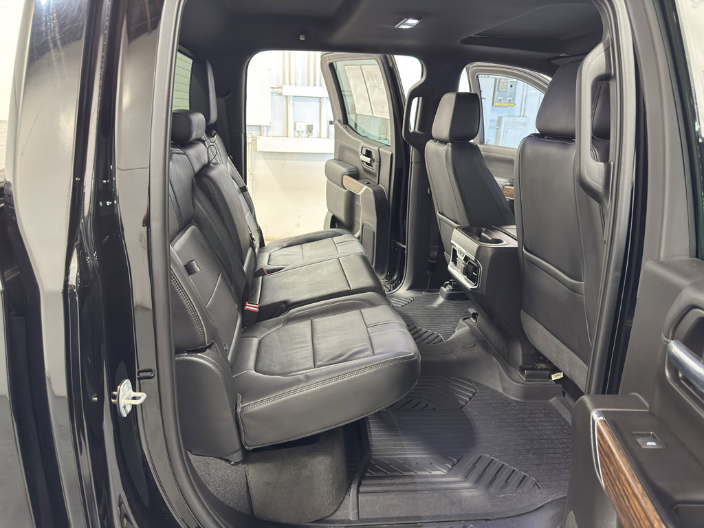 Certified 2020 Chevrolet Silverado 1500 High Country w/ Technology Package AWD/4WD image 32