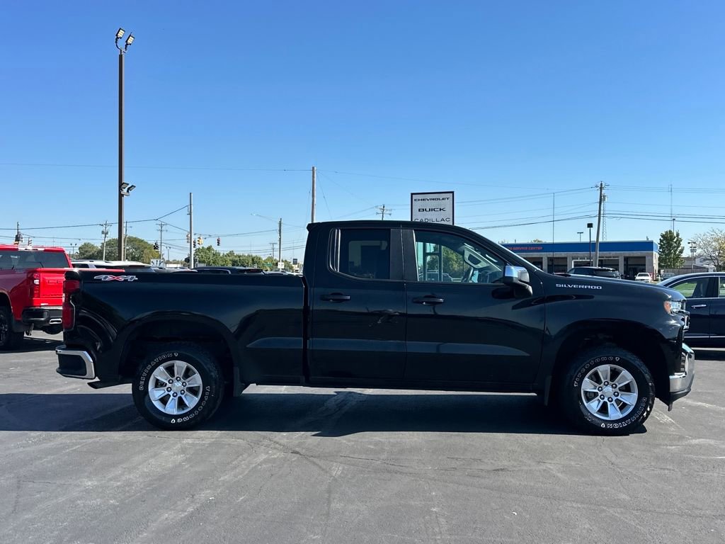 Used 2020 Chevrolet Silverado 1500 LT image 11