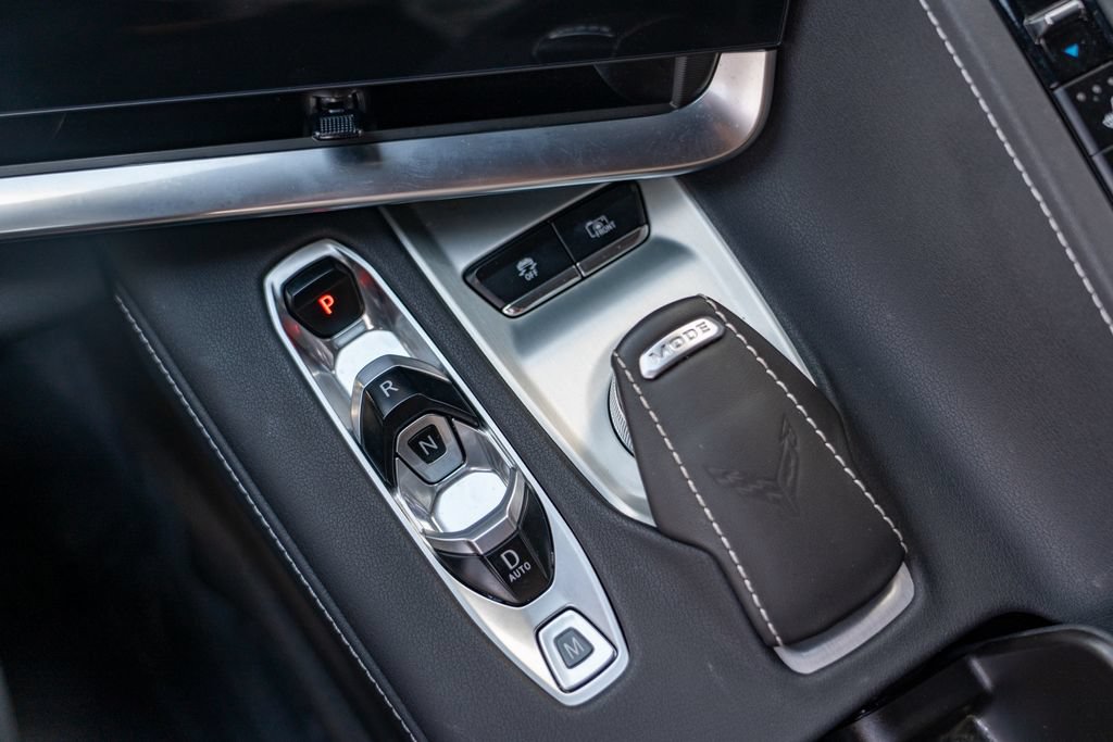 Used 2024 Chevrolet Corvette Stingray Preferred Cpe w/ Z51 Performance Package RWD image 26