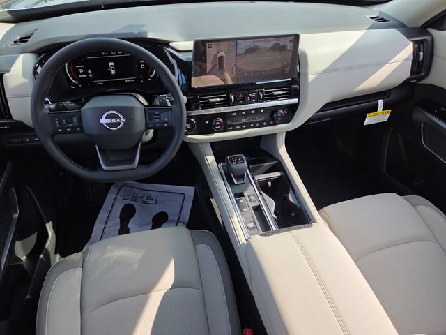 New 2026 Nissan Pathfinder SL FWD image 10