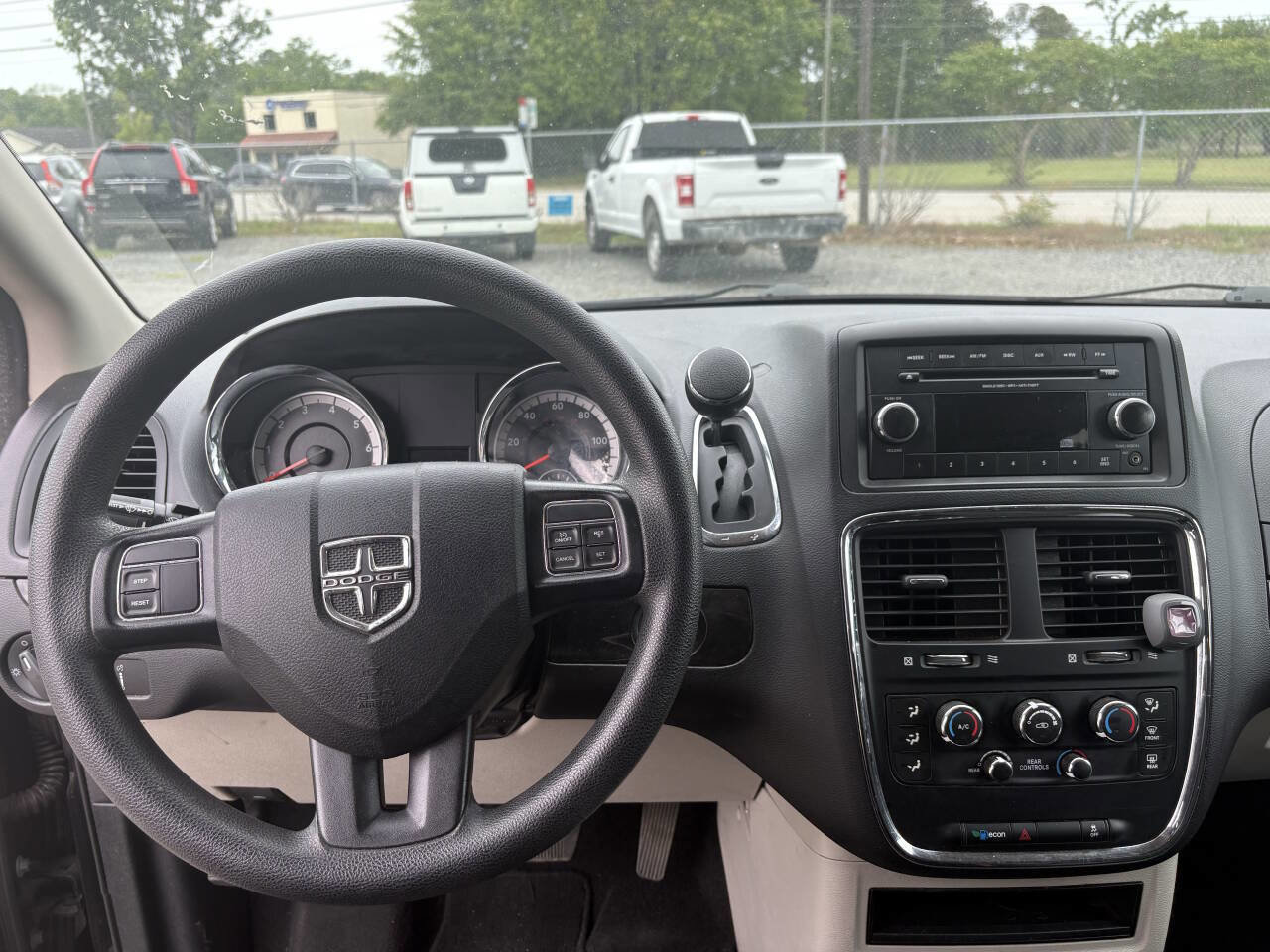 Used 2017 Dodge Grand Caravan SE w/ Power Window Group FWD image 9